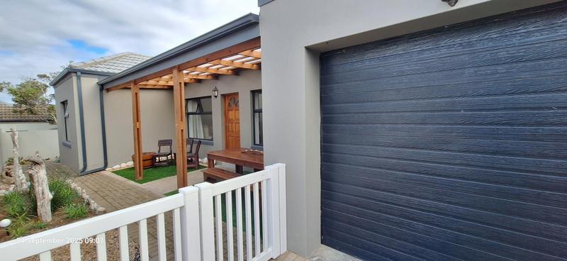 2 Bedroom Property for Sale in Reebok Western Cape